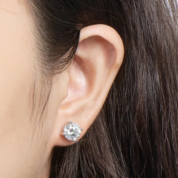 🔵𝟲𝟱%𝗢𝗙𝗙 𝗯𝘂𝗻𝗱𝗹𝗲𝘀 𝟯+🔵 NEW CZ Round Stud Earrings - Picture 10 of 14